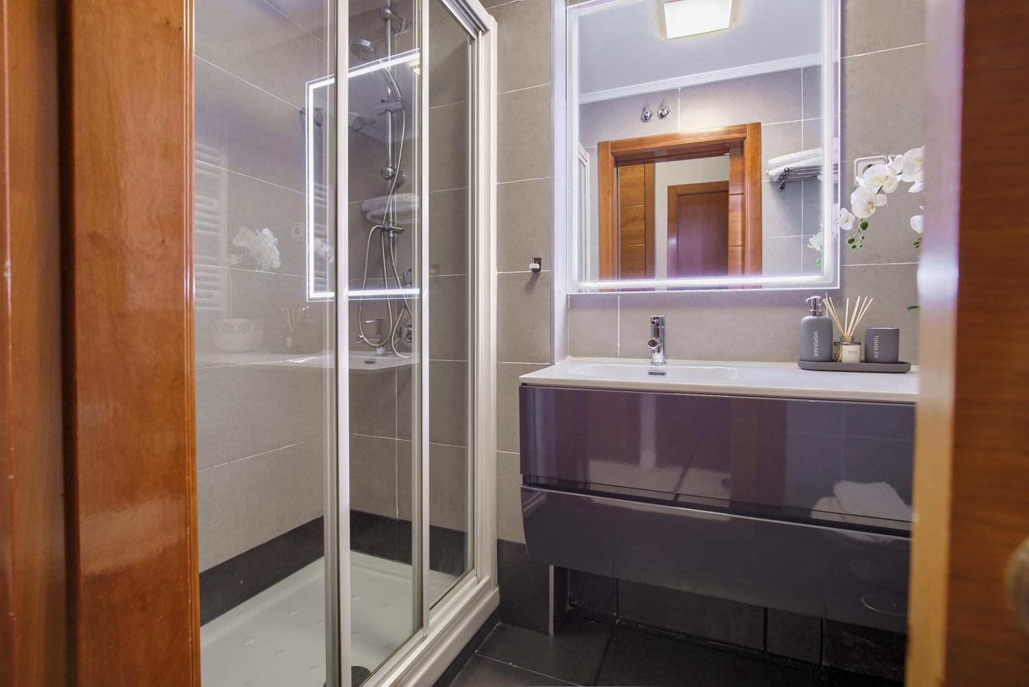 Lovely Apartment In Gran Via Madrid Ngoại thất bức ảnh